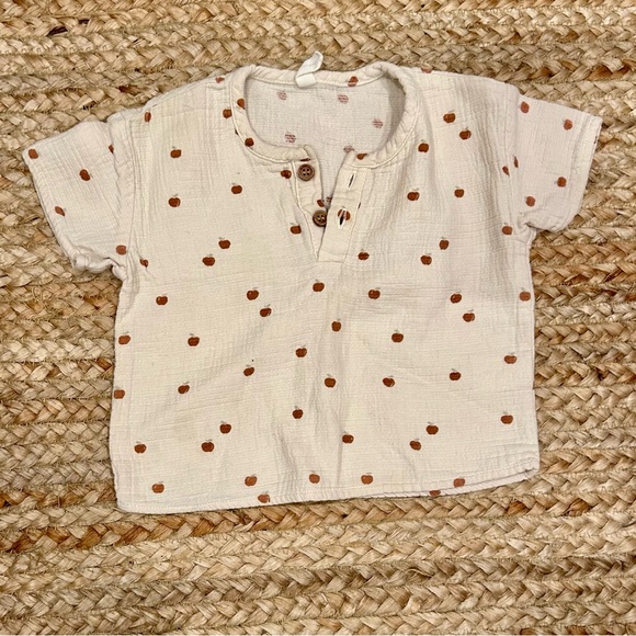 Quincy Mae Apple Top and Pants Set - Picture 2 of 3